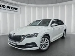 Candy weiss Gebraucht 2024 Skoda Octavia Style Kombi | 28.350 € (Superpreis)