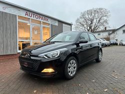 Schwarz Gebraucht 2016 Hyundai i20 Style Kleinwagen | 7.950 € (Guter Preis)