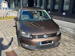 Braun Gebraucht 2014 VW Touran Cup Van / Kleinbus | 7.500 € (Guter Preis)