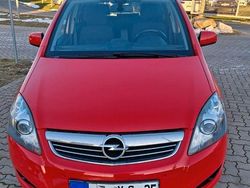 Rot Gebraucht 2012 Opel Zafira Family Van / Kleinbus | 3.500 € (Superpreis)