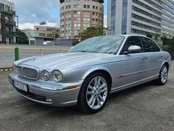 Silber Gebraucht 2004 Jaguar XJR Limousine | 12.500 € (Fairer Preis)