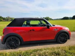 Rot Gebraucht 2023 Mini Cooper Cabriolet Cabrio | 25.900 € (Guter Preis)