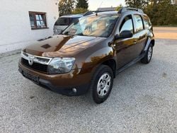 Braun Gebraucht 2010 Dacia Duster Lauréate SUV | 4.999 € (Guter Preis)