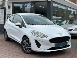 Weiß Gebraucht 2021 Ford Fiesta Cool & Connect Kleinwagen | 10.490 € (Guter Preis)