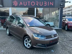Braun Gebraucht 2011 VW Sharan Highline Van / Kleinbus | 14.500 € (Etwas zu teuer)