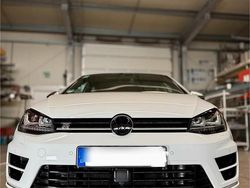 Weiß Gebraucht 2014 VW Golf VII Kleinwagen | 19.800 €