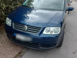 Blau Gebraucht 2005 VW Touran Van / Kleinbus | 2.799 € (Teuer)