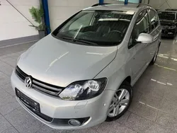 Silver leaf white gold (metallic) Gebraucht 2013 VW Golf Plus Cross Van / Kleinbus | 11.790 € (Teuer)
