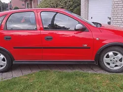 Rot Gebraucht 2003 Opel Corsa Kleinwagen | 1.300 € (Guter Preis)