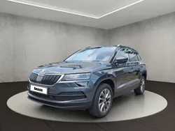 Quarzgrau metallic Gebraucht 2021 Skoda Karoq Clever SUV | 26.450 € (Guter Preis)
