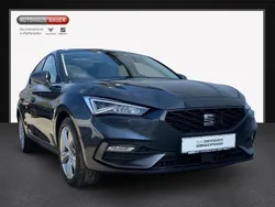 Grau Gebraucht 2023 Seat Leon FR Limousine | 23.330 € (Fairer Preis)