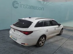 Weiß Gebraucht 2024 Seat Leon ST FR Kombi | 27.700 € (Fairer Preis)