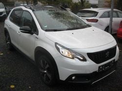 Weiß Gebraucht 2019 Peugeot 2008 Allure SUV | 14.490 € (Fairer Preis)