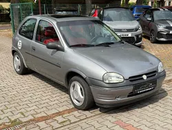 Grau Gebraucht 1997 Opel Corsa Kleinwagen | 1.690 €