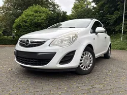 Weiß Gebraucht 2012 Opel Corsa Selection Kleinwagen | 2.990 € (Fairer Preis)