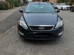 Blau Gebraucht 2010 Ford Mondeo Limousine | 1.800 €