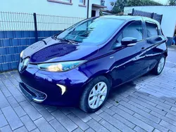 Heidelbeerlila Gebraucht 2018 Renault Zoe Bose Edition Kleinwagen | 9.499 € (Teuer)