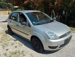 Silber Gebraucht 2004 Ford Fiesta Kleinwagen | 650 € (Superpreis)