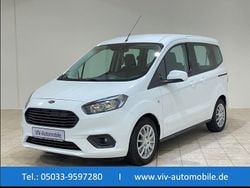 Weiß Gebraucht 2018 Ford Tourneo Courier Trend Van / Kleinbus | 7.490 € (Guter Preis)