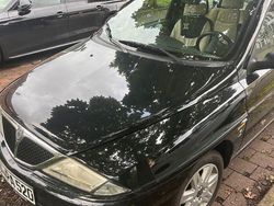 Schwarz Gebraucht 2002 Lancia Ypsilon Kleinwagen | 600 €