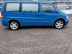 Blau Gebraucht 1999 Mercedes Vito Van | 14.900 €