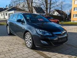 Schwarz Gebraucht 2012 Opel Astra Edition Kombi | 4.800 € (Fairer Preis)