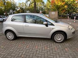 Schwarz Gebraucht 2010 Fiat Punto Kleinwagen | 2.900 € (Guter Preis)