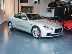 Bianco neve 268/a Gebraucht 2015 Maserati Ghibli Coupé | 35.500 € (Fairer Preis)