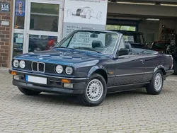 Blau Gebraucht 1989 BMW 320 Cabriolet Cabrio | 23.900 €