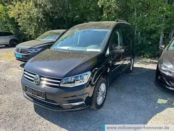 Deep black perleffekt Gebraucht 2020 VW Caddy Highline Van / Kleinbus | 23.990 € (Guter Preis)