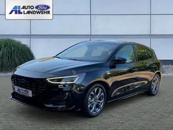 Schwarz Gebraucht 2024 Ford Focus ST-Line X Limousine | 25.500 € (Fairer Preis)