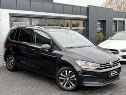 Schwarz Gebraucht 2020 VW Touran IQ Drive Van / Kleinbus | 24.890 € (Guter Preis)