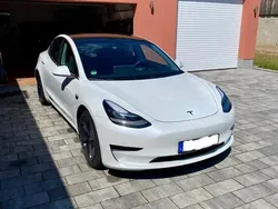Weiß Gebraucht 2020 Tesla Model 3 Standard Range Plus Limousine | 19.999 € (Fairer Preis)