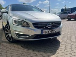 Grau Gebraucht 2015 Volvo S60 Summum Limousine | 11.500 € (Superpreis)