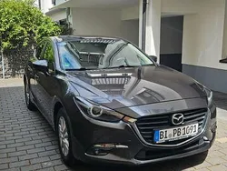 Grau Gebraucht 2017 Mazda 3 Exclusive-Line Limousine | 11.490 € (Guter Preis)