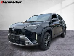 Schwarz Gebraucht 2023 Toyota Yaris Cross SUV | 29.490 € (Fairer Preis)