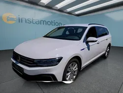 Weiß Gebraucht 2021 VW Passat GTE Kombi | 27.149 € (Fairer Preis)