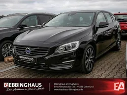 Schwarz Gebraucht 2017 Volvo V60 Linje Svart Kombi | 17.990 € (Etwas zu teuer)
