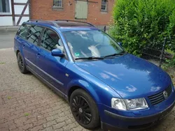 Blau Gebraucht 1999 VW Passat Highline Kombi | 1.350 € (Fairer Preis)