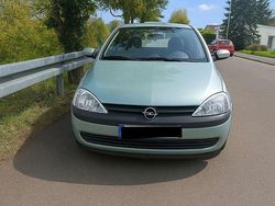 Grün Gebraucht 2001 Opel Corsa Comfort Limousine | 2.900 € (Teuer)