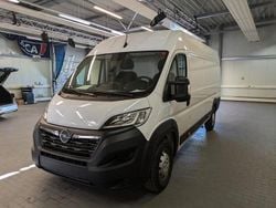 Weiß Gebraucht 2024 Opel Movano Van | 25.450 € (Guter Preis)