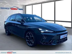 Magnetic grau metallic Neu 2025 Cupra Leon VZ Kombi | 40.650 € (Guter Preis)