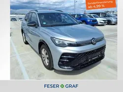 Oyster silver metallic Gebraucht 2024 VW Tiguan R-line SUV | 40.450 € (Etwas zu teuer)