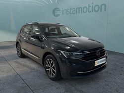 Grau Gebraucht 2022 VW Tiguan Life SUV | 29.904 € (Etwas zu teuer)