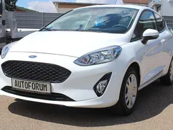 Weiß Gebraucht 2019 Ford Fiesta Cool & Connect Kleinwagen | 4.989 € (Etwas zu teuer)