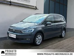 Grau Gebraucht 2023 VW Touran Comfortline Van / Kleinbus | 29.999 € (Fairer Preis)