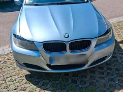 Blau Gebraucht 2011 BMW 318 Kombi | 9.029 € (Etwas zu teuer)