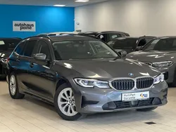 Mineralgrau metallic Gebraucht 2022 BMW 320 Performance Kombi | 26.399 € (Guter Preis)