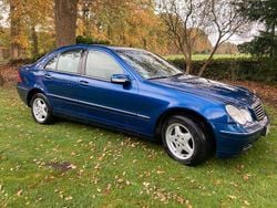 Blau Gebraucht 2001 Mercedes C180 Limousine | 2.500 € (Fairer Preis)