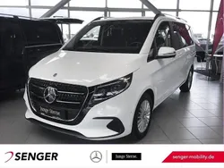Weiß Gebraucht 2024 Mercedes V220 Style Van / Kleinbus | 62.750 €